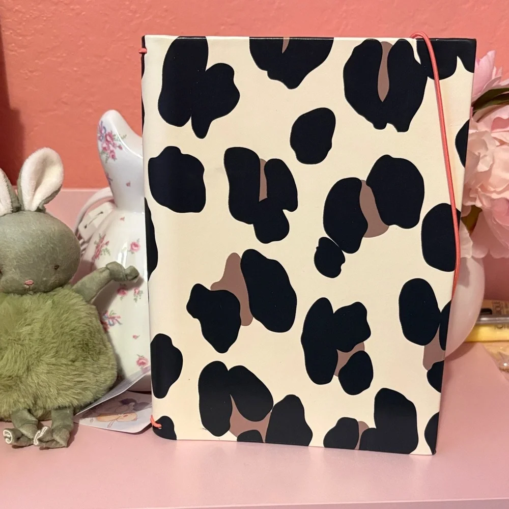 Kate Spade Black and Tan Patterned Notebook - Picture 1 of 4